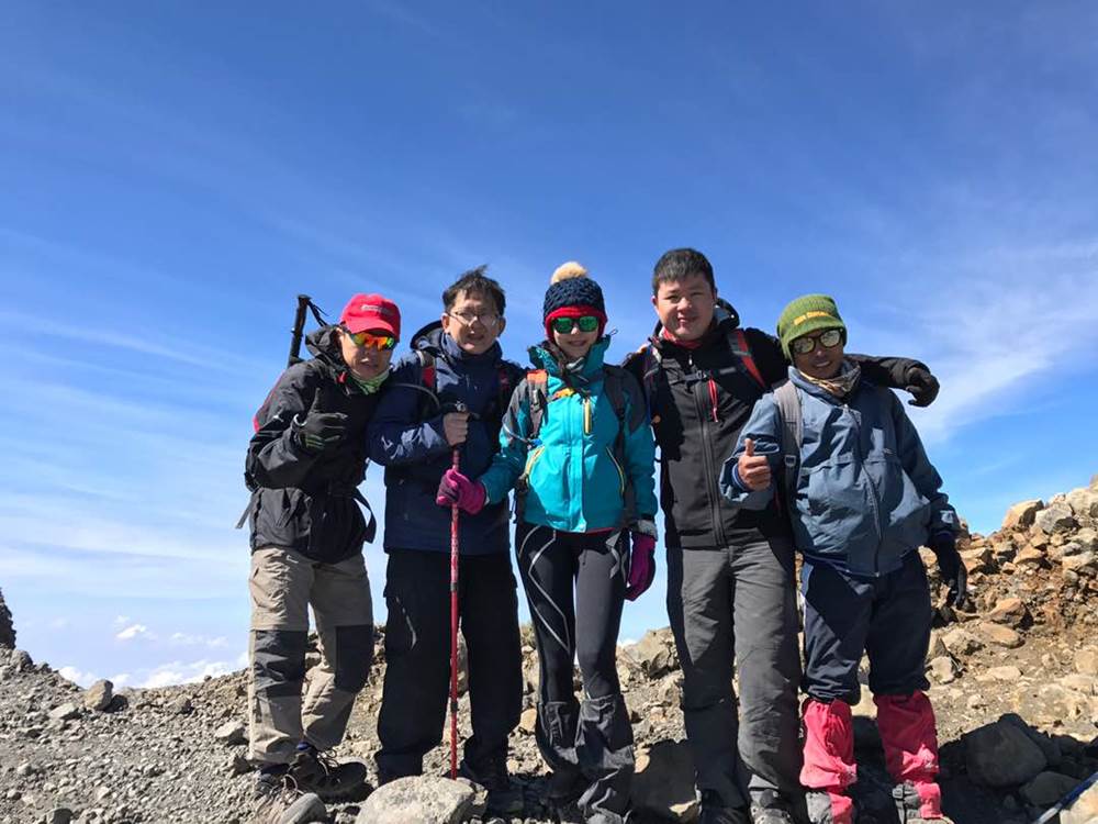 2 days summit